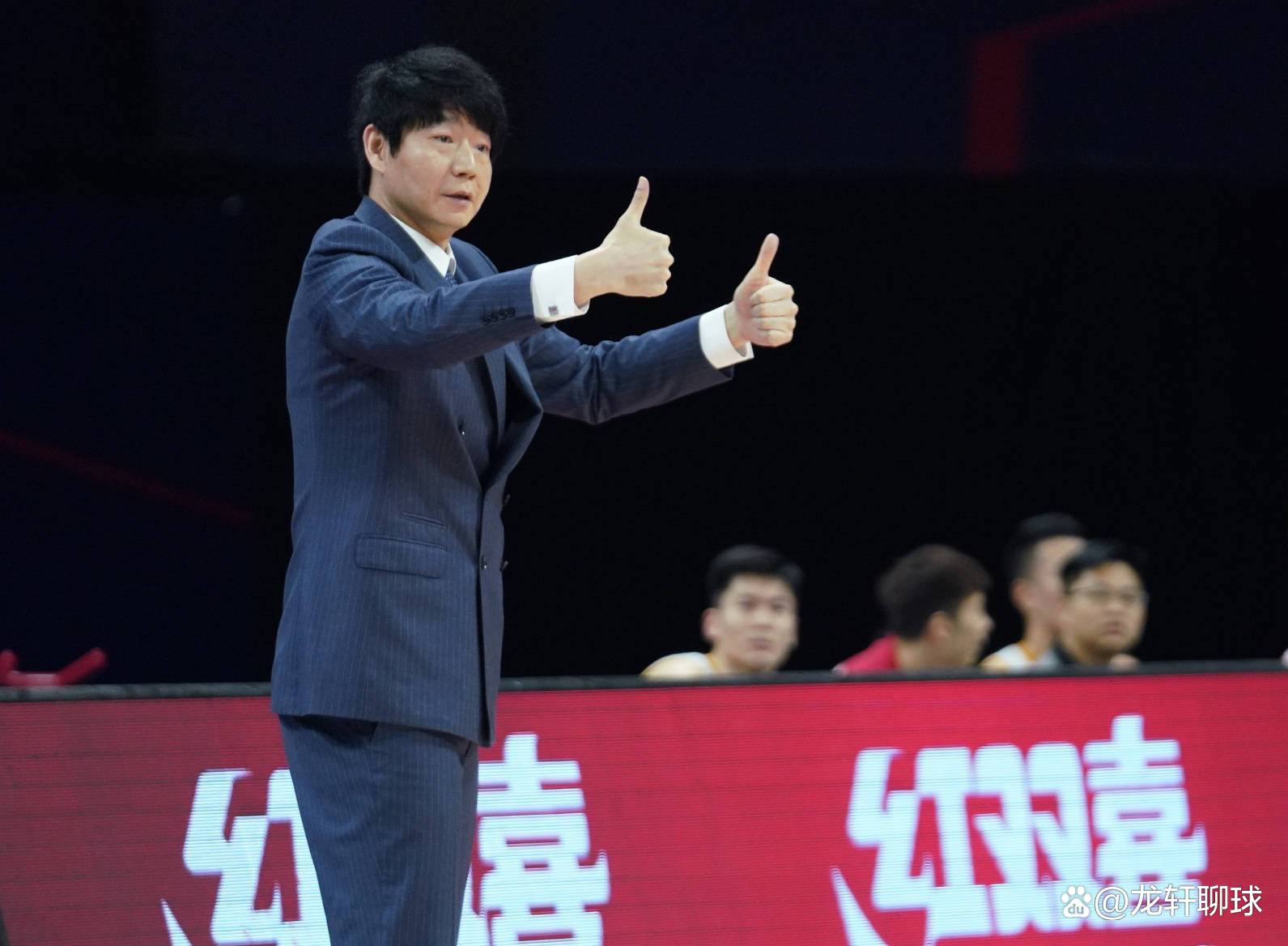 俱乐部态度坚决不动摇，球队信心倍增